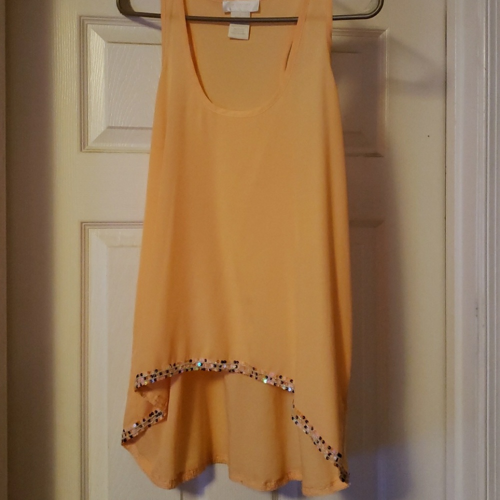 Ladies sleeveless blouse